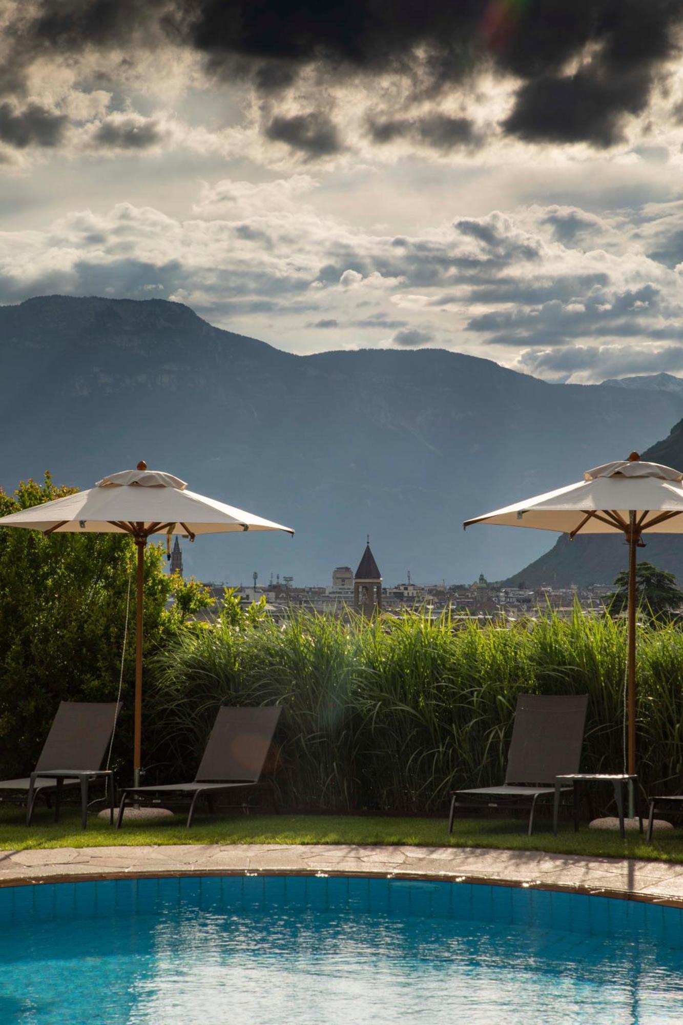 Hotel Magdalener Hof Bolzano Exterior foto